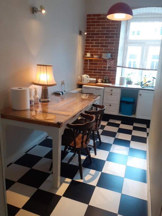 Apartament Cafe Belg 쳉스토호바 외부 사진