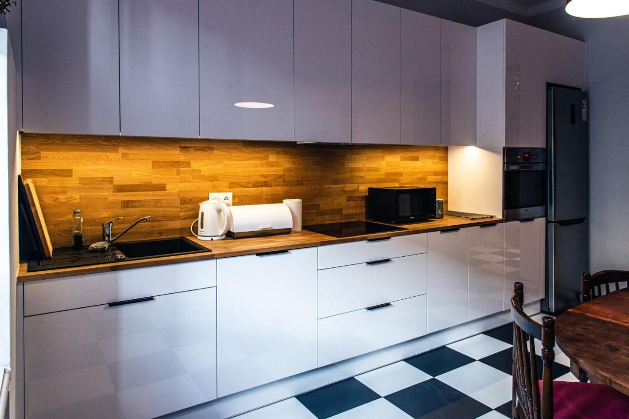 Apartament Cafe Belg 쳉스토호바 외부 사진